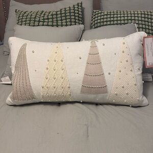 Cupcakes and cashmere Christmas decorative pillow